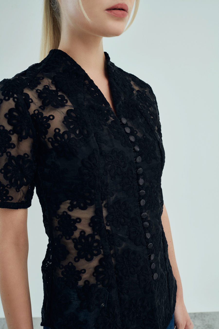 Nyonya - Non Iron - Black lace short sleeve shirt
