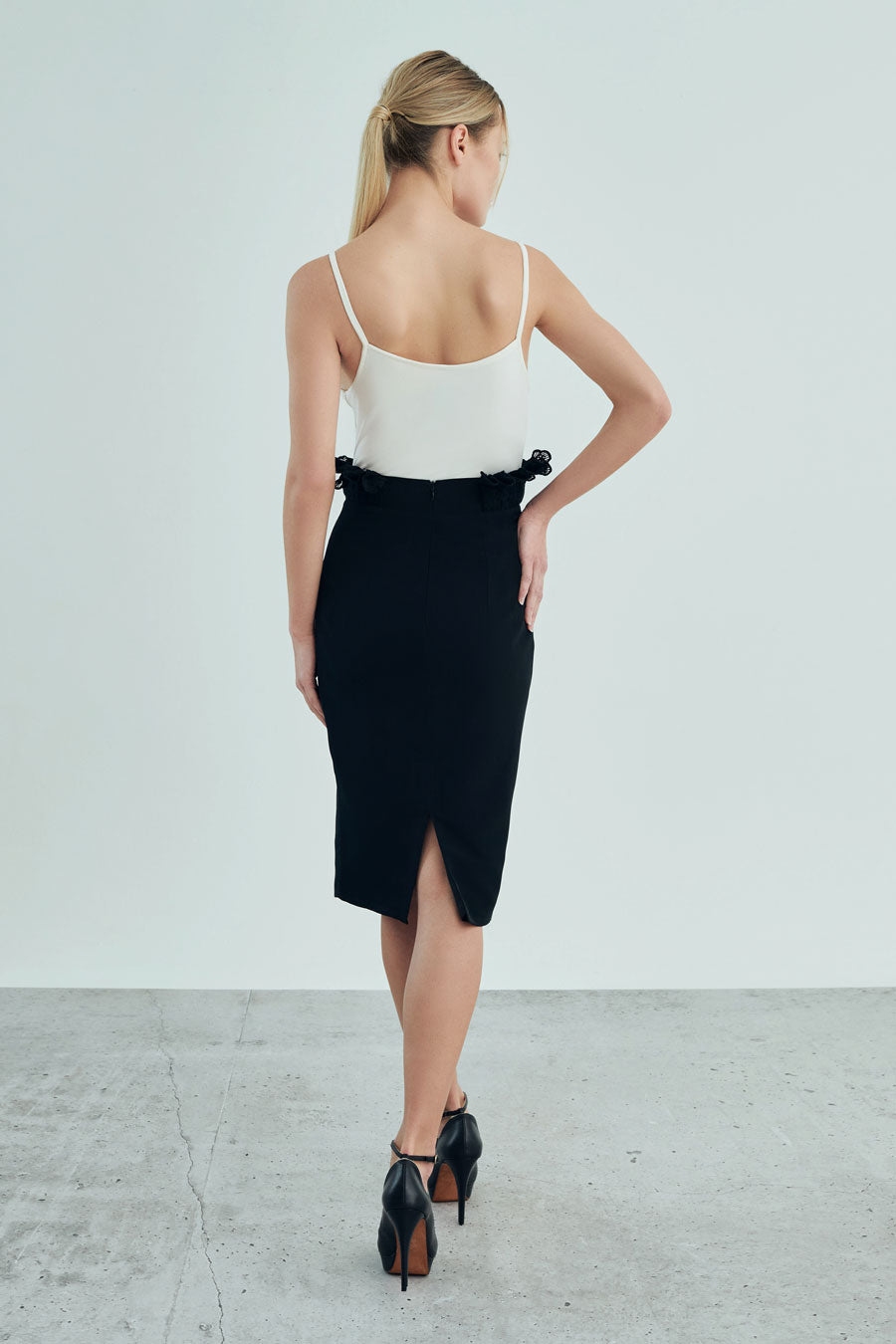 Nyonya & Monique - One set of top and pencil skirt